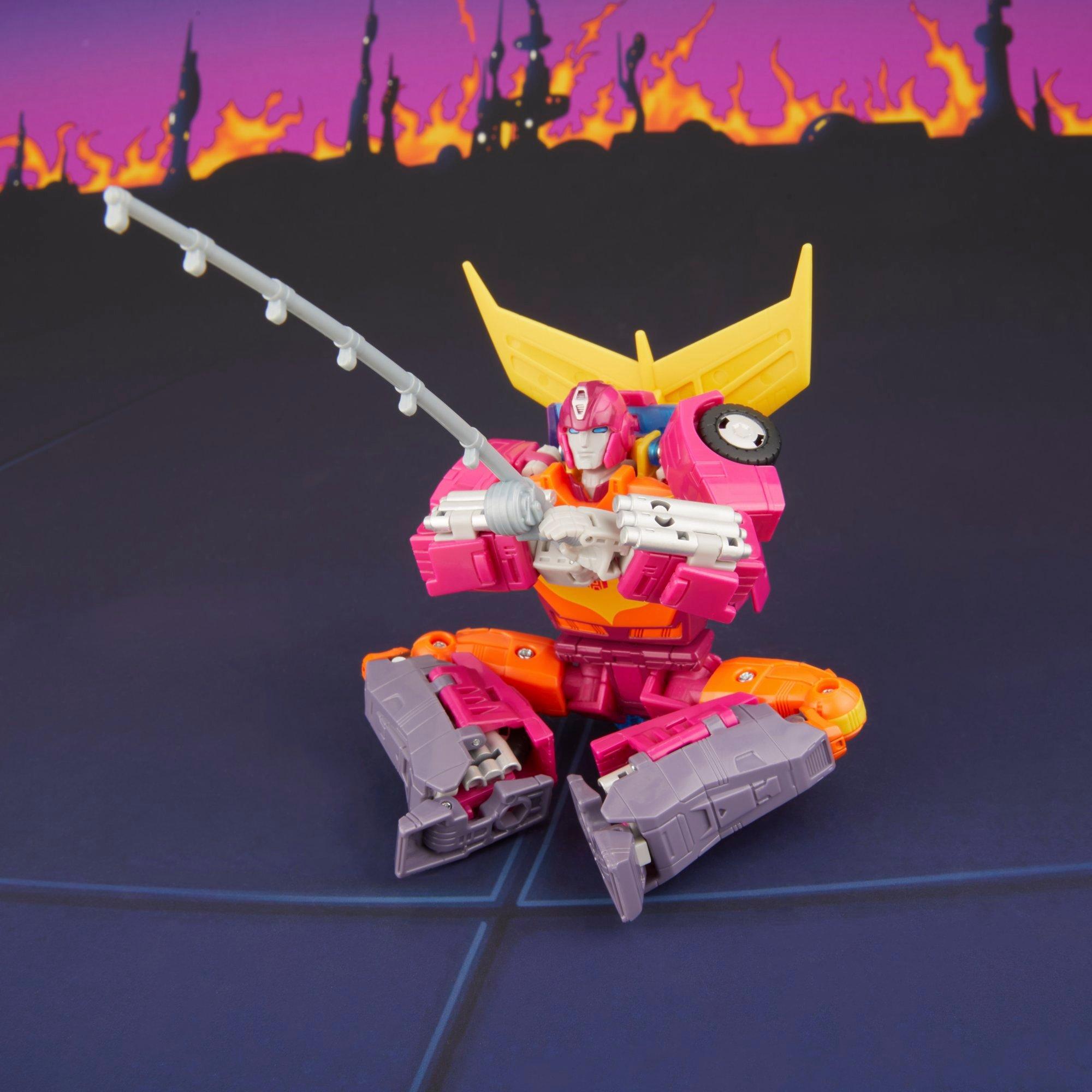 Transformers Studio Series MTMTE Collection The Transformers: The Movie Voyager Class Autobot Hot Rod