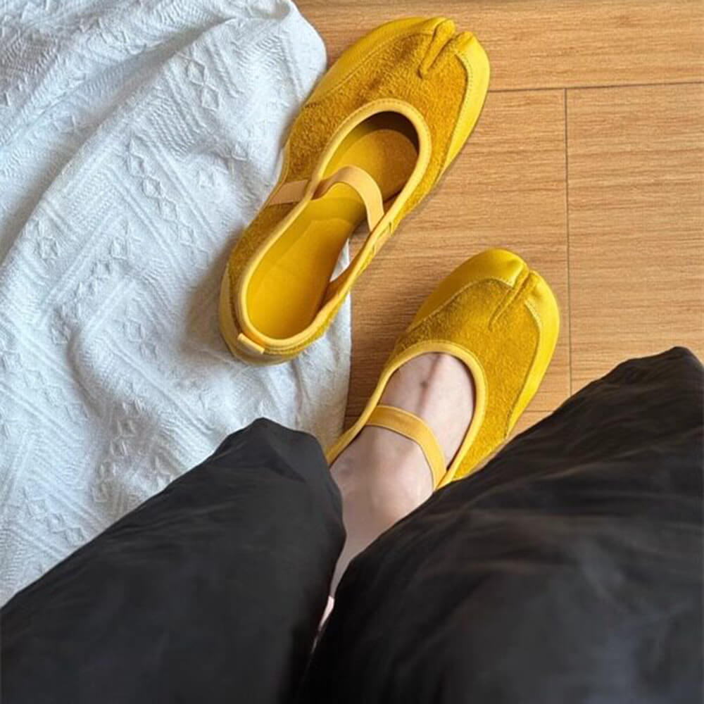 Icon Behavior Split Toe Tabi Flats