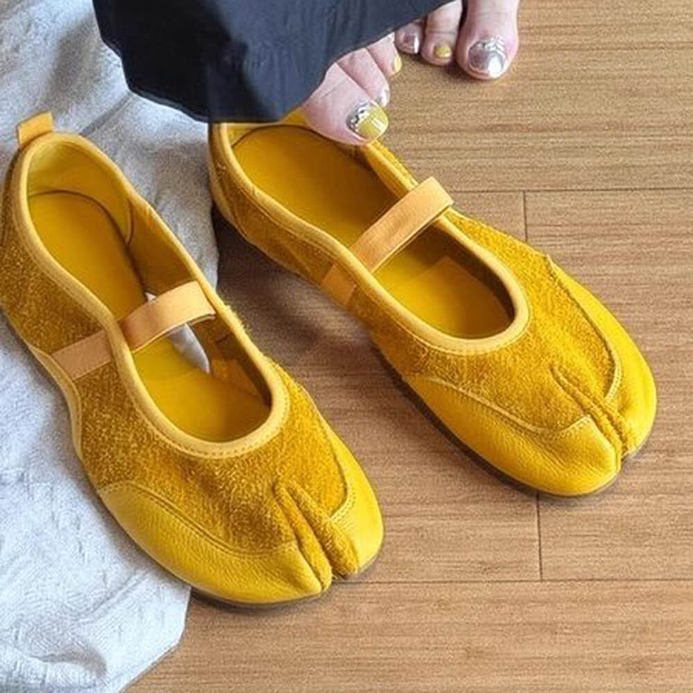 Icon Behavior Split Toe Tabi Flats