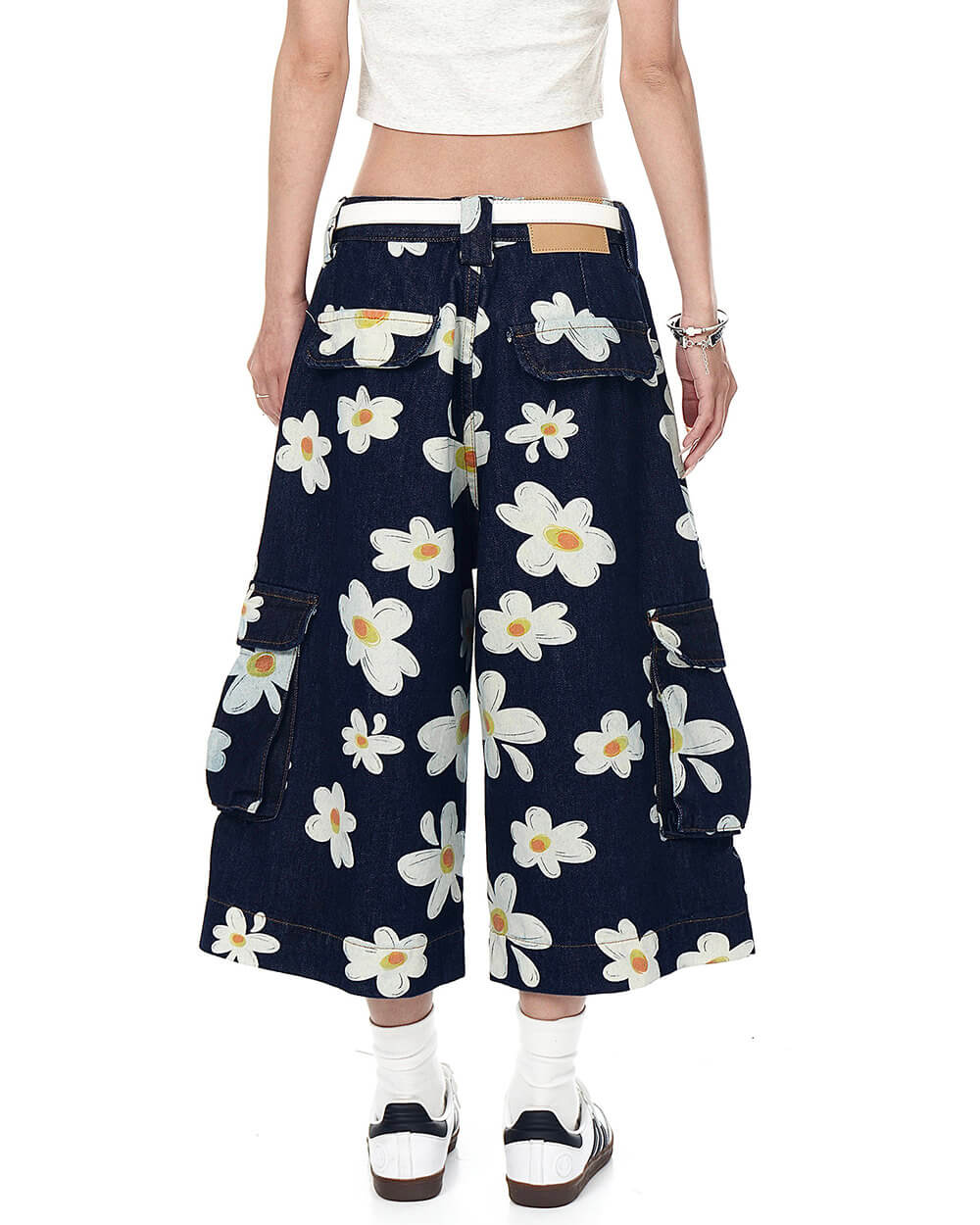Daisy Print Wide Leg Cargo Shorts