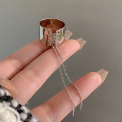 Grunge Lace-Up Ring