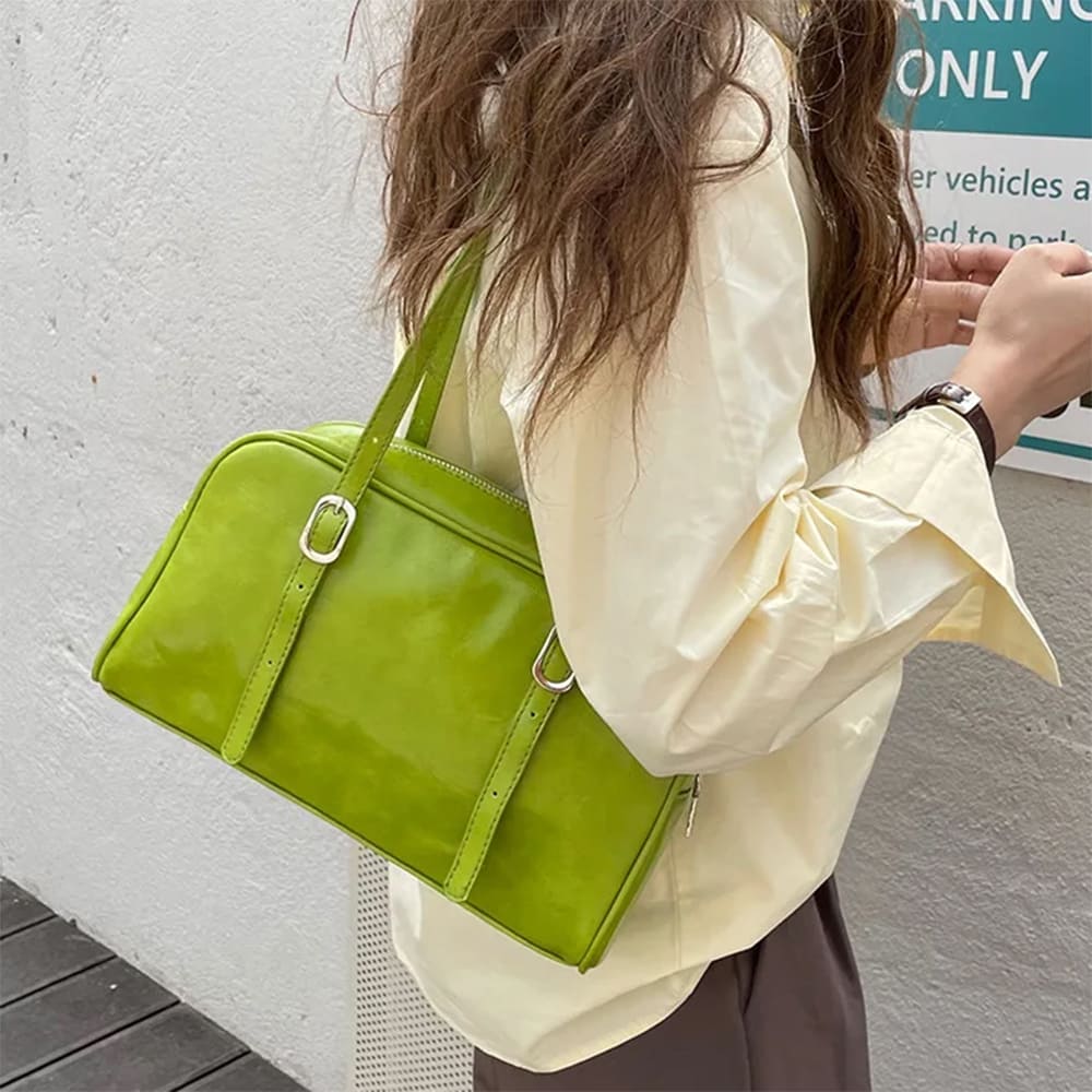 Minimalist Style Shoulder Bag in Green