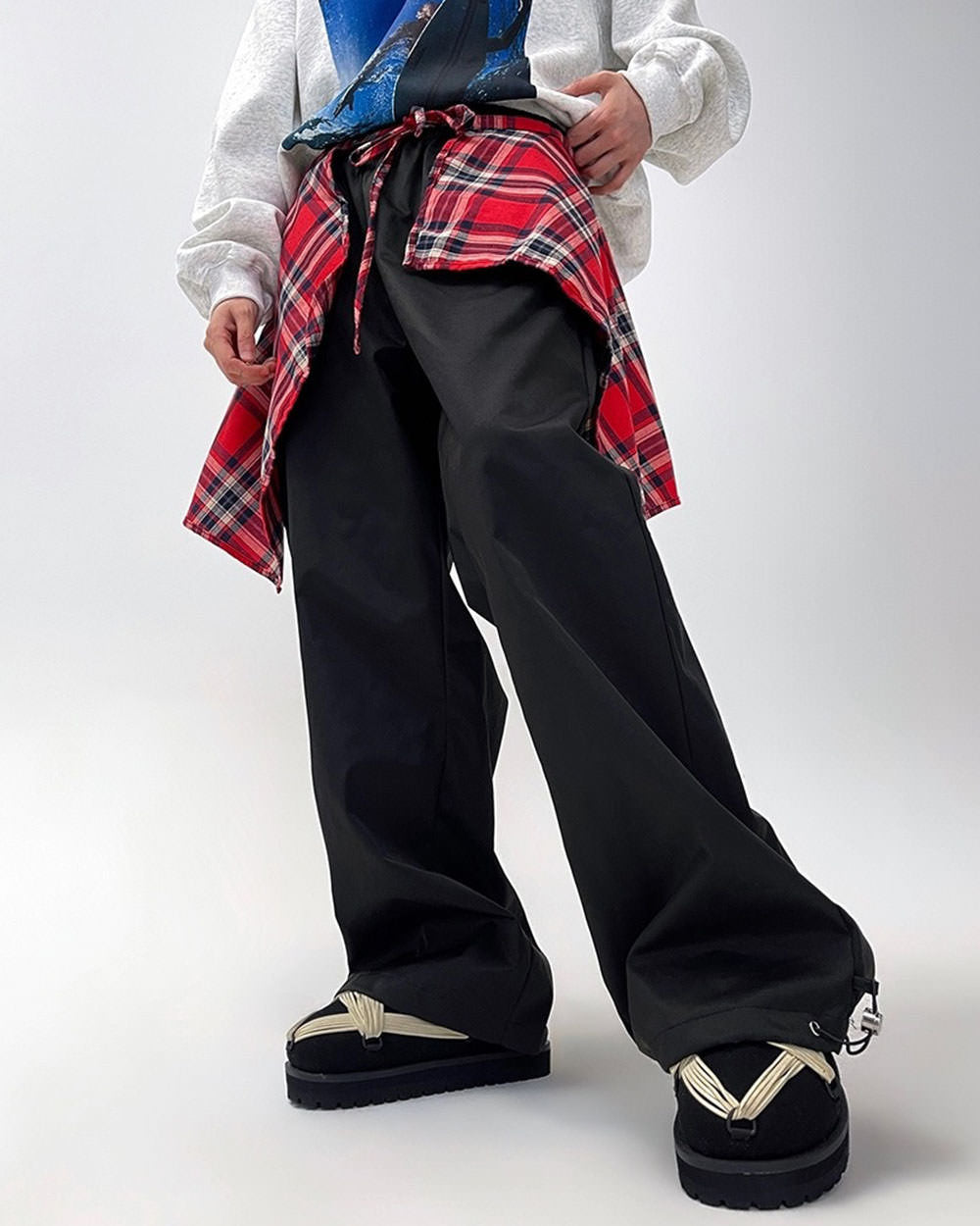 Plaid Shirt-Tied Baggy Trousers