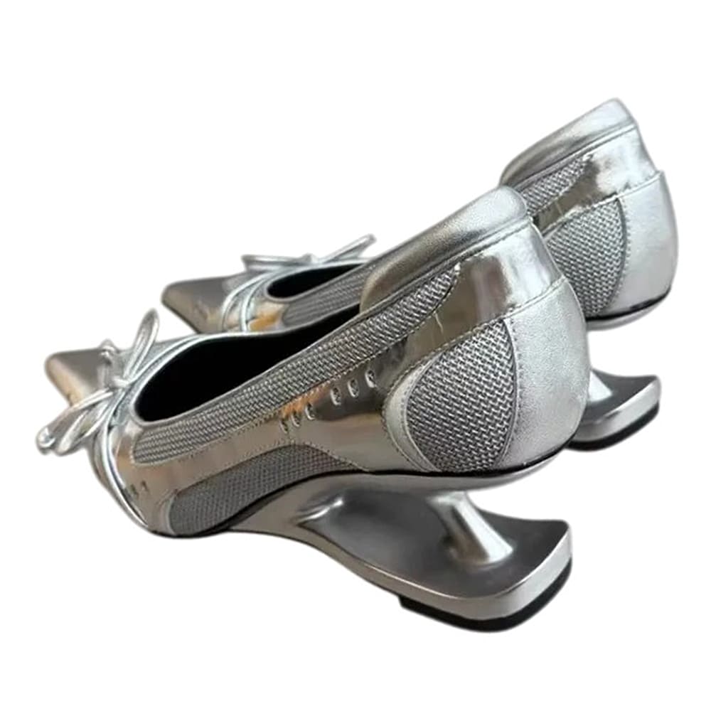 Camera Ready Pointed-Toe Arch Heels