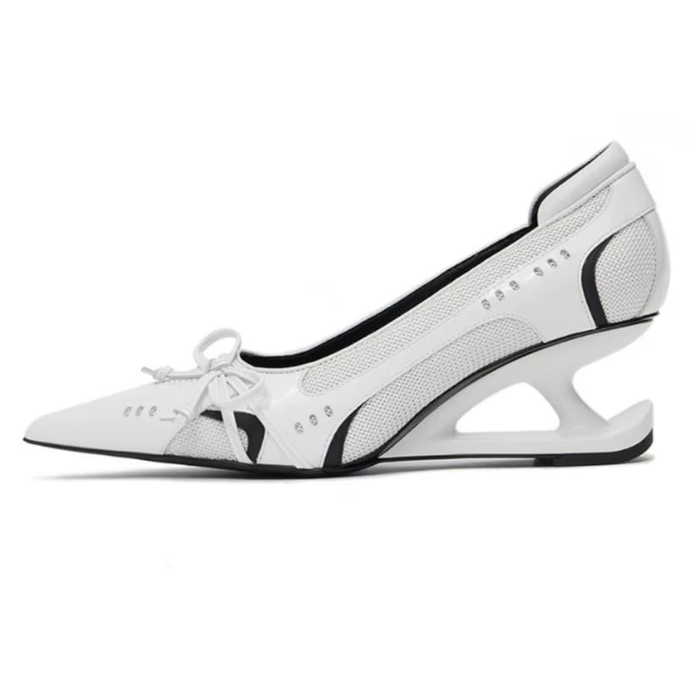 Camera Ready Pointed-Toe Arch Heels