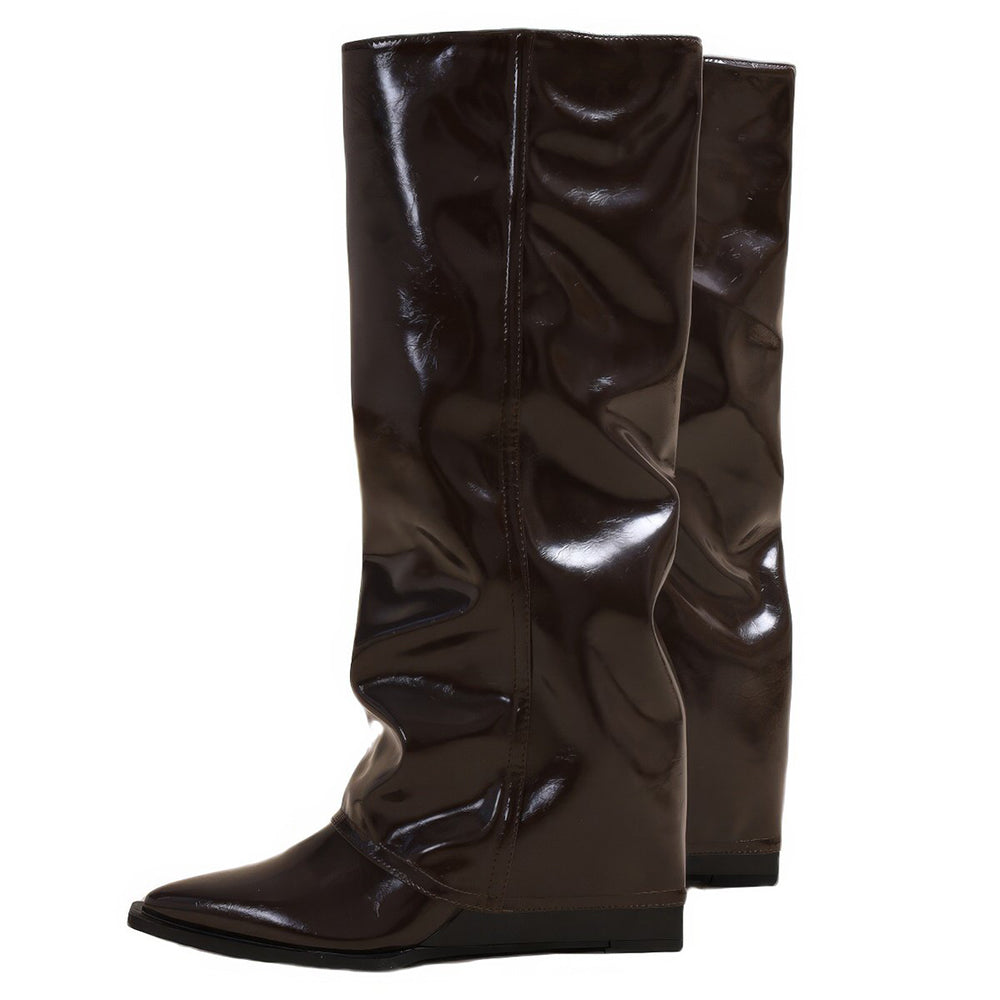 Pointed-Toe Boots with Wide Calf