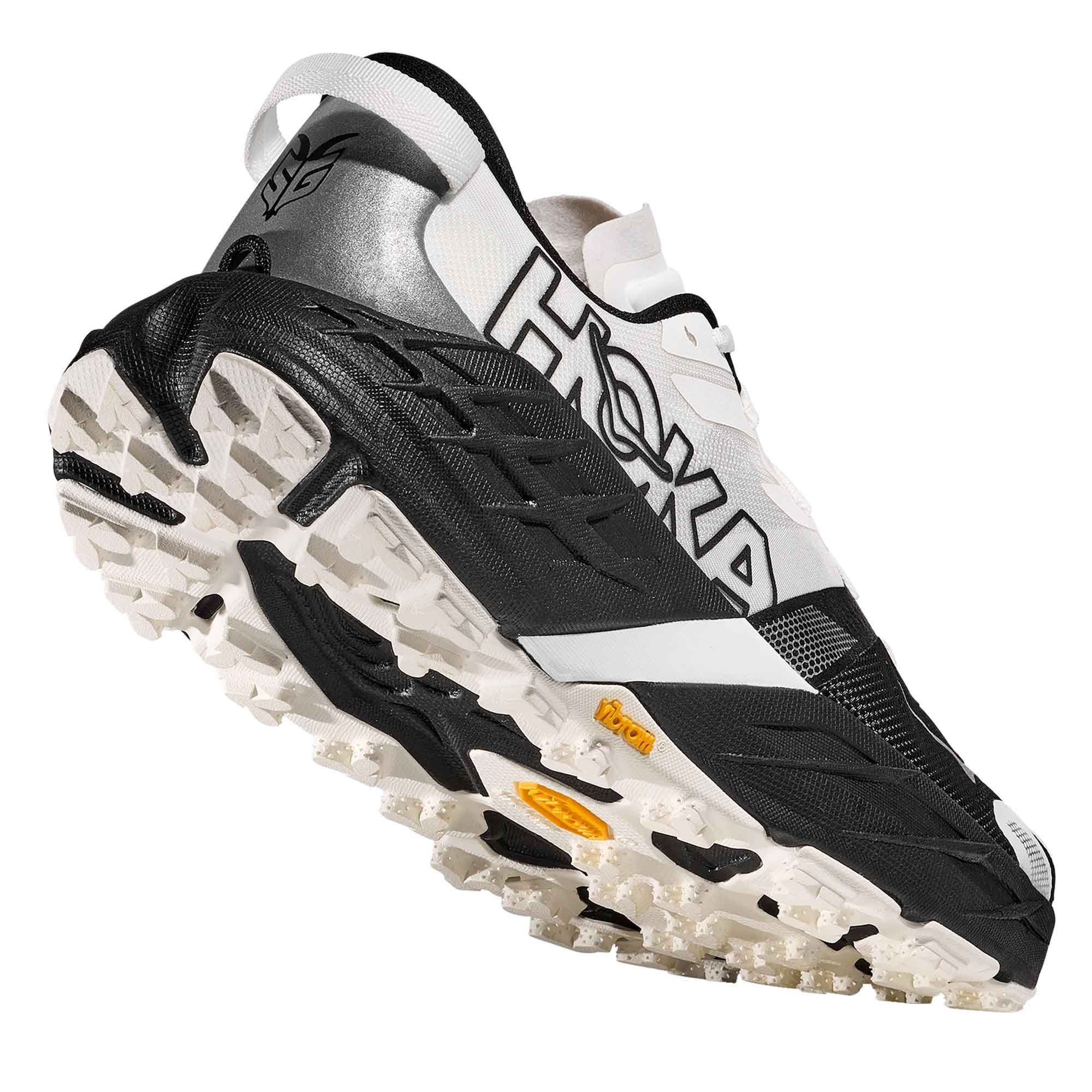 Speedgoat 7 Mens Trail Running Shoes Black/White