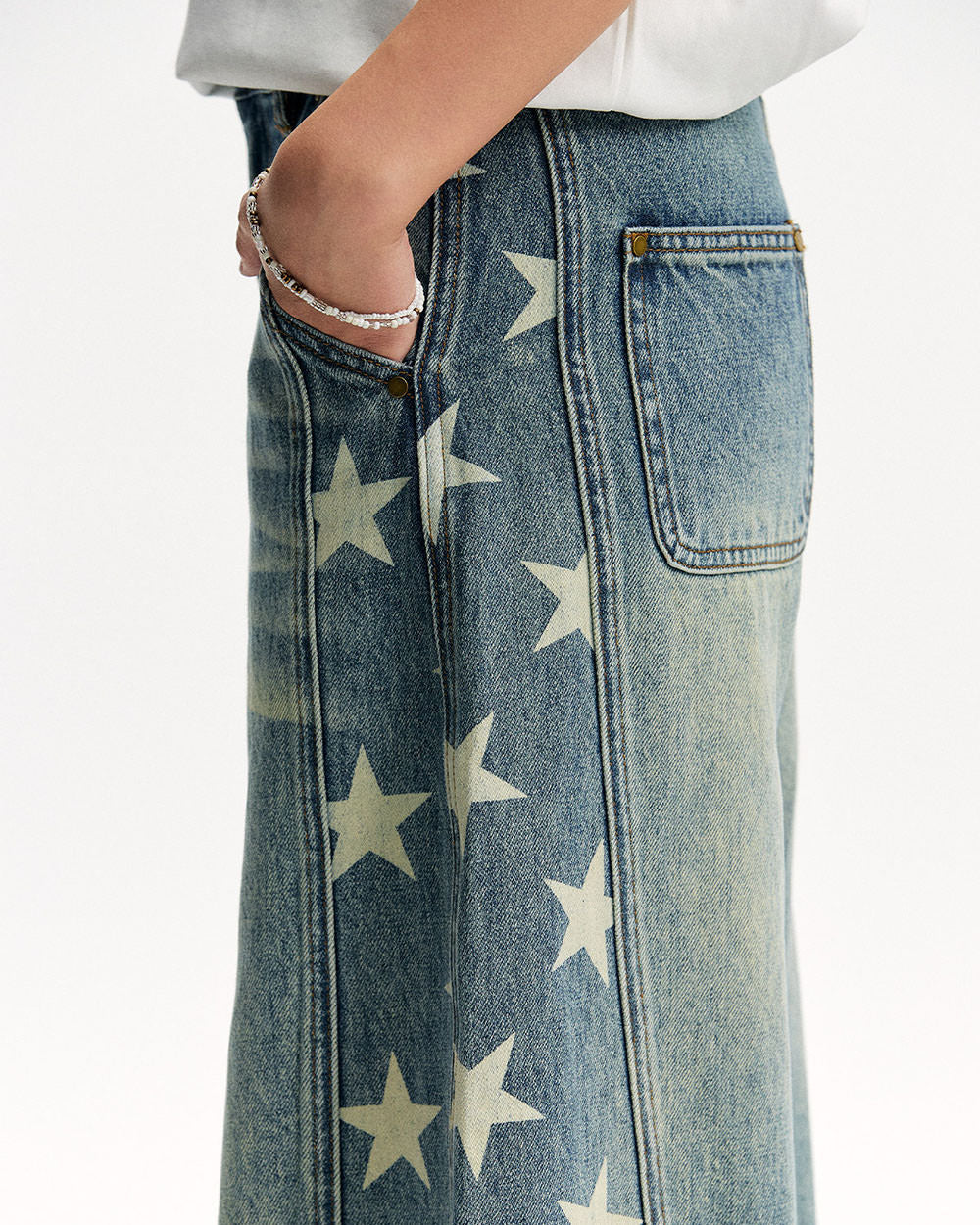 Star Print Barrel Jeans